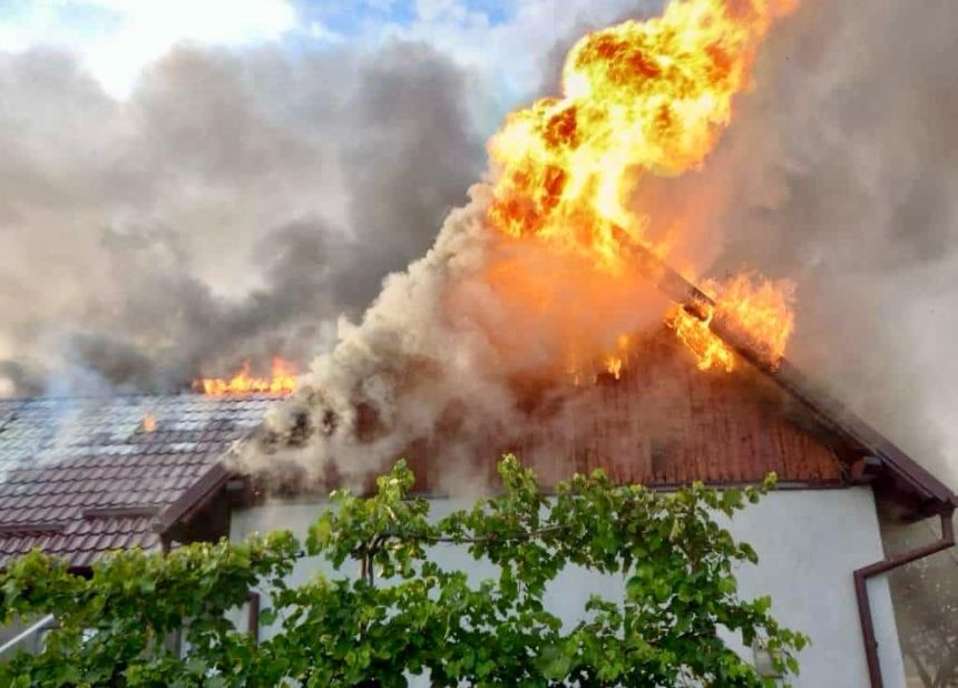 Arges Incendiu la o casa in Costesti