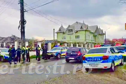 Arges Toata Politia este in alerta Are doar 14 ani si a