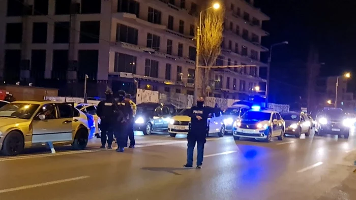 Mobilizare de forte in Arges Politia a desfasurat un numar mare de agenti pe teran