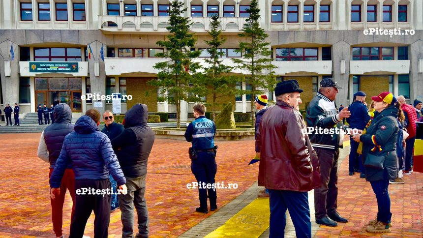 Pites Alertament jandarmilor pentru anumiti protestatari