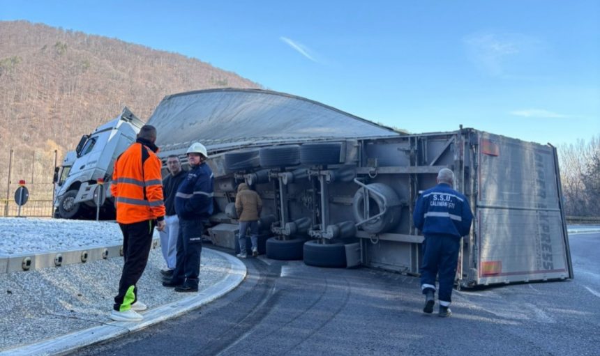 incident grav trafic blocat autotren rasturnat pe dn 7