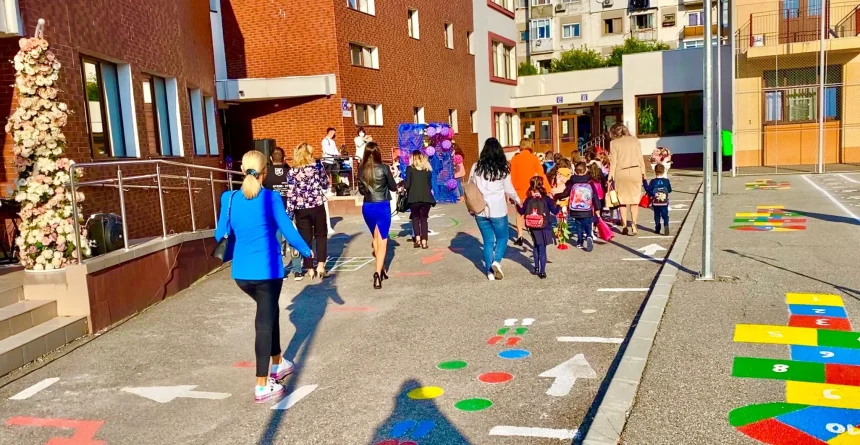 prima zi de scoala ar putea deveni zi libera pentru parinti