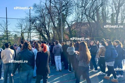 11 zile libere pentru elevi in aprilie calendarul oficial al acestora