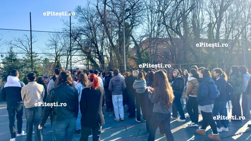 11 zile libere pentru elevi in aprilie calendarul oficial al acestora