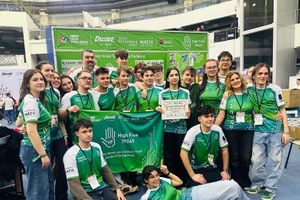 Ambele echipe de robotica de la Bratianu s au calificat la