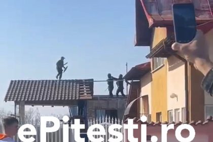 Arges barbat inarmat cu sabie impuscat dupa ce a lansat un atac