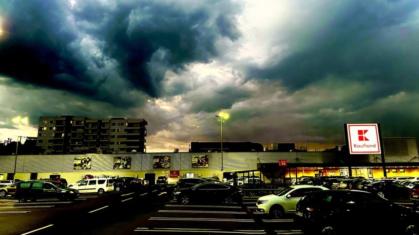 Argesul sub avertisment portocaliu din cauza vantului puternic