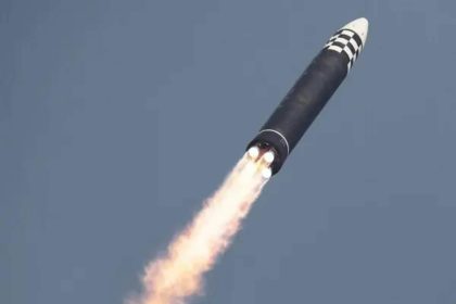 BREAKING Iran lanseaza o racheta balistica direcionata