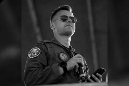 Capitanul Palferent Octavian 30 de ani pilot militar a