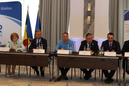 Cristian Gentea la masa discutiilor importante alaturi de Ministru