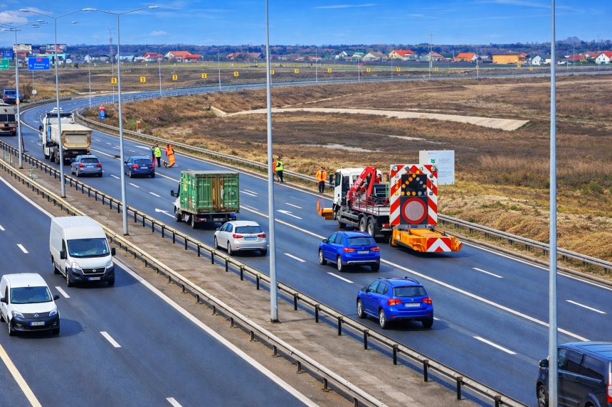 Dificultati pe Drumul Expres Craiova Pitesti la mai putin de un an de la