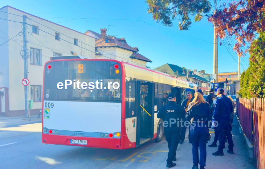Exclusiv Pitestii Jandarmii au efectuat controale in autobuzele Publitrans