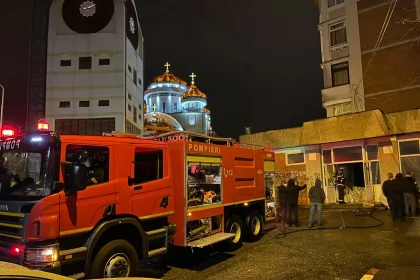 Incendiu intr un apartament din Mioveni Oamenii au fost evacuati