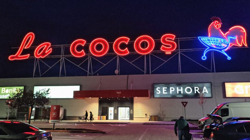 La Cocos vestea serii