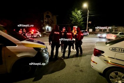 Masctii si poliitii au acoperit Argeul
