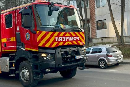Masina electrica cuprinsa de flacari in timpul utilizarii