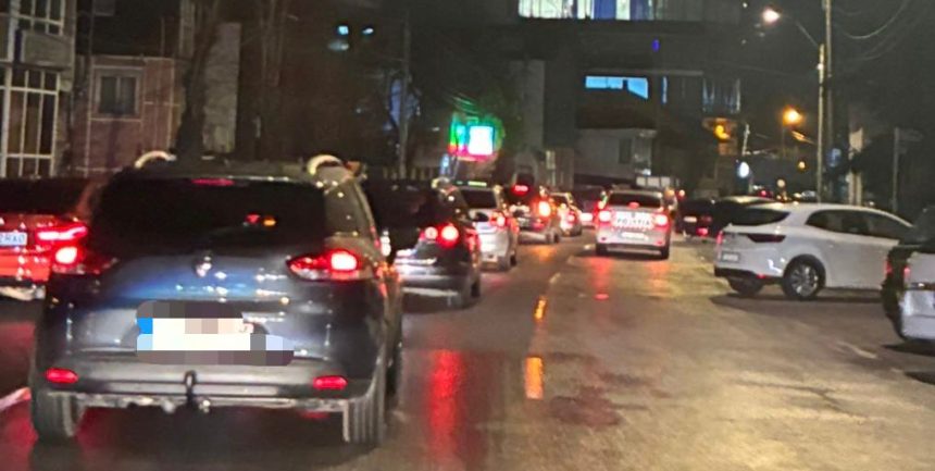 Pitesti Protest in mijlocul traficului