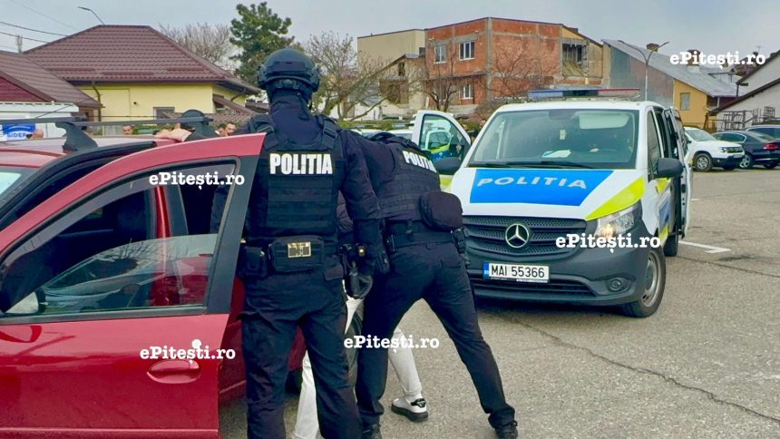 Scena socante pe A1 La doar 19 ani a agresat un politist dupa