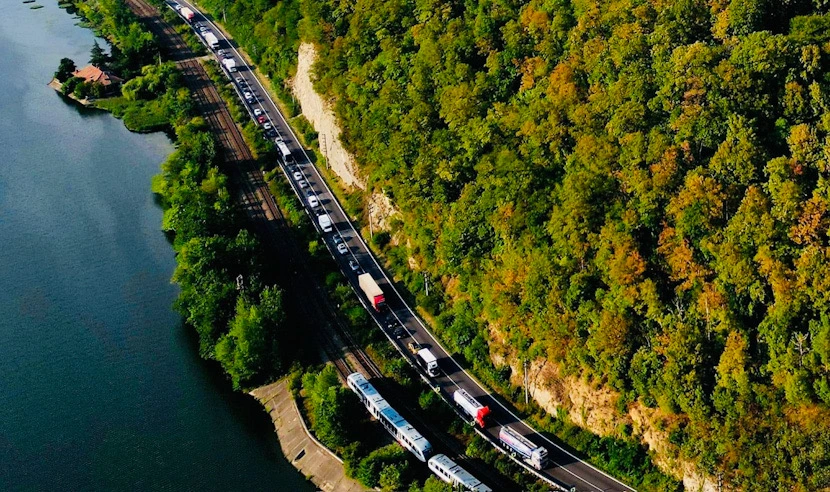 Trei luni de dificultati pe Valea Oltului restrictii semnificative pe DN7