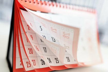 Zile libere 2026 Romanii vor beneficia de cate o minivacanta in