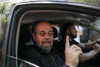 piedone lasa fara cuvinte conduceam fara permis de vreo