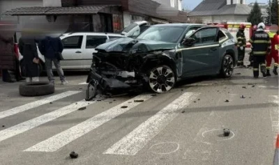 video accident grav cinci raniti printre care si un ofiter de pompieri
