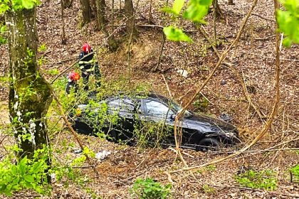 Accident cu victima in Arges Masina iesita de pe drum