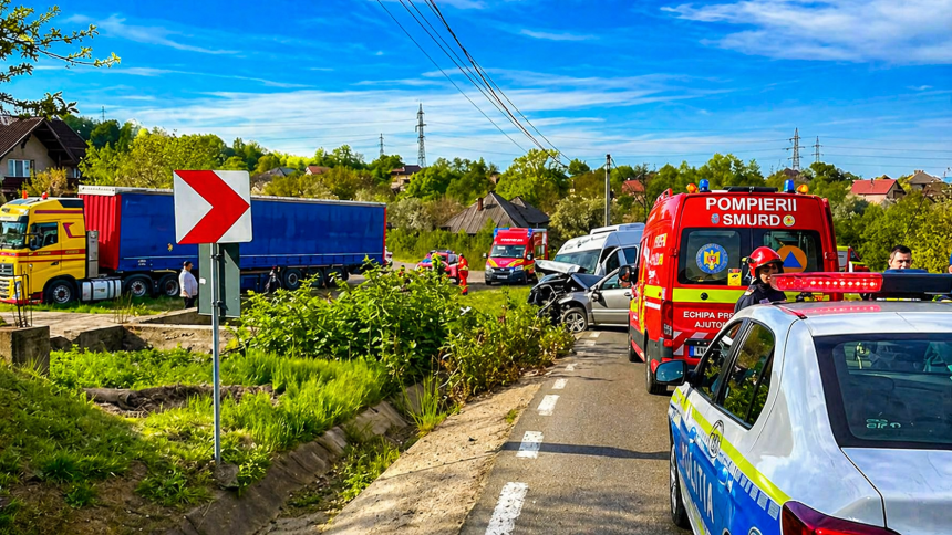 Accident extrem de grav cu 10 victime S a activat Planul Rosu