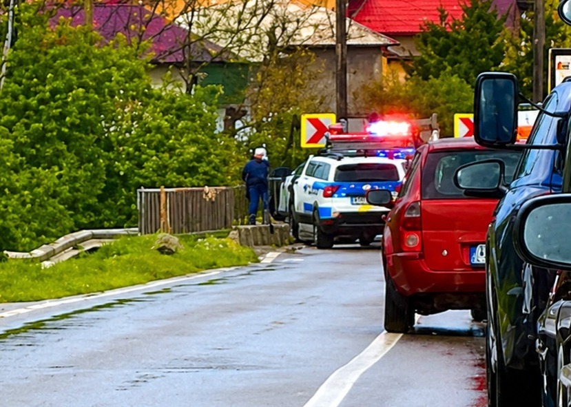 Accident pe DN7 langa Pitesti masina lovita de un cap de pod