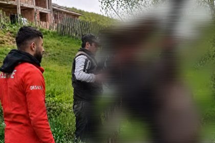 Arges Misiune foarte dificila Cal cazut intr o fosa