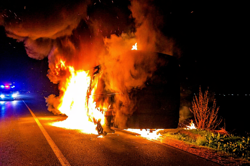 Arges S a aprins ca o torta