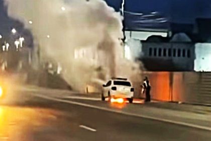 Autospeciala de Politie a ars in trafic