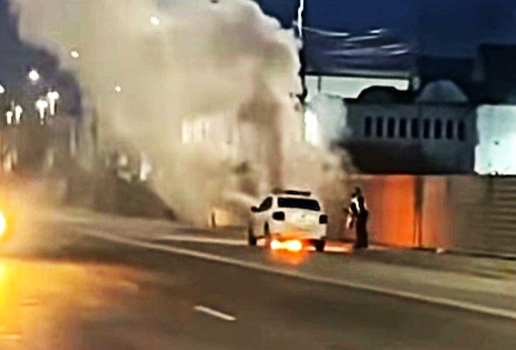 Autospeciala de Politie a ars in trafic