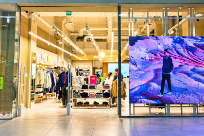 Un brand celebru se intoarce in Romania