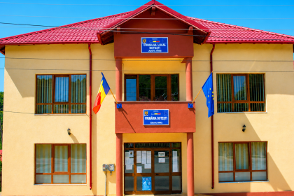Arges O primarie de seama angajeaza personal