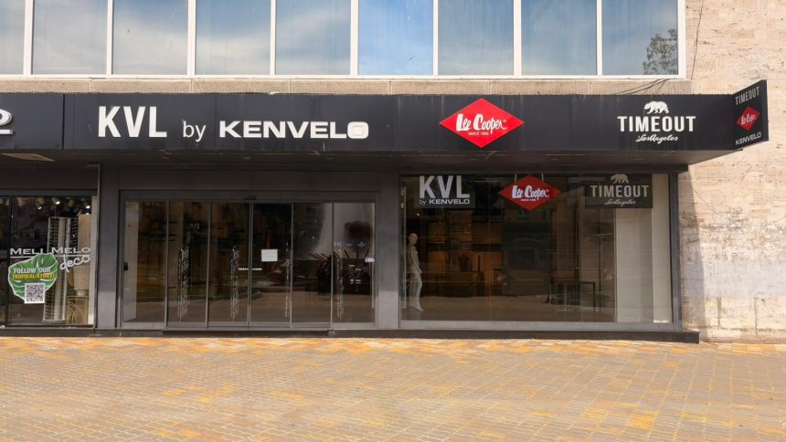 EXCLUSIV Kenvelo din centrul Pitestiului si a inchis portile dupa multi ani