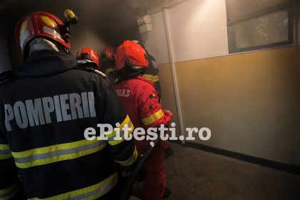 Pitesht i tensiune extrema persoane evacuate a izbucnit un incendiu