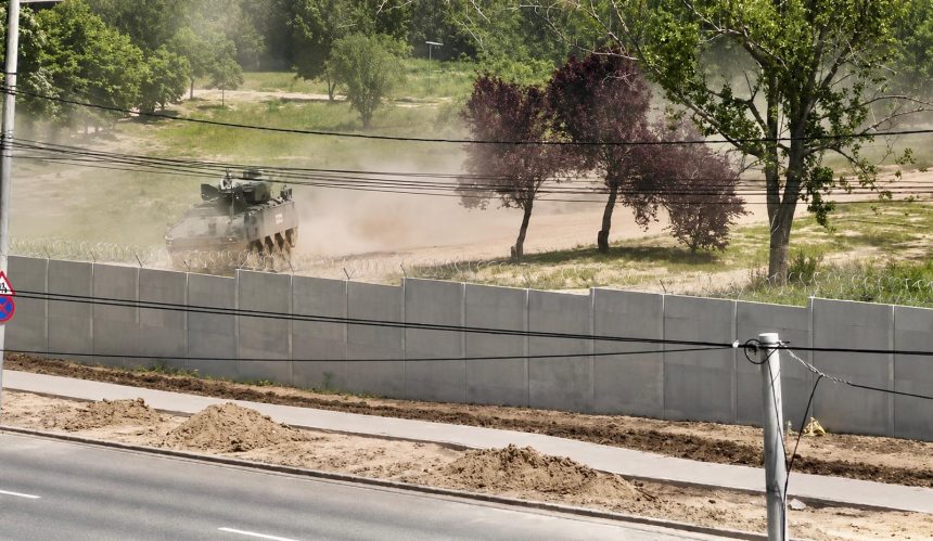 Piteshti Disperare in Trivale Tancurile Armatei au intervenit