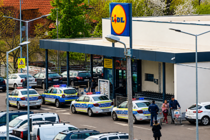 Piteshti Spargere in parcarea de la Lidl
