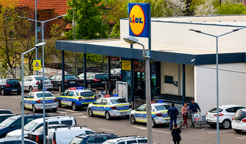 Piteshti Spargere in parcarea de la Lidl