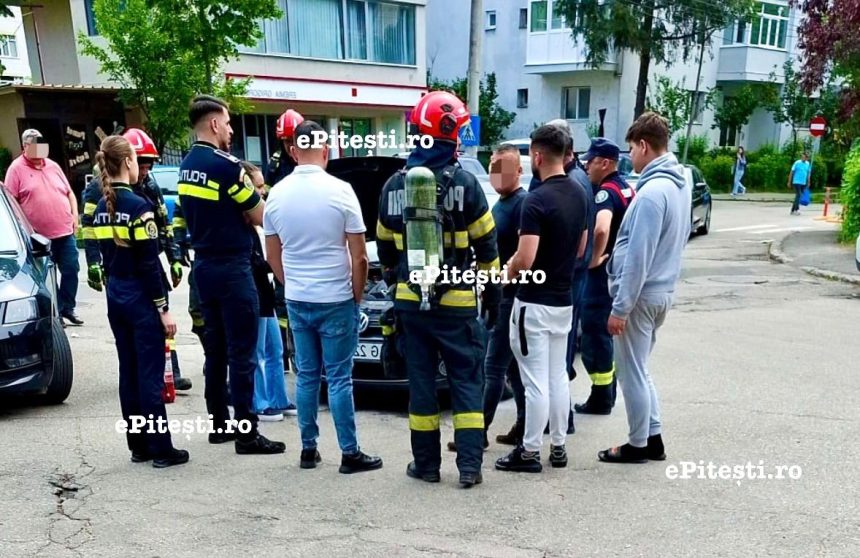 Pitest i O masina a prins foc in timp ce circula