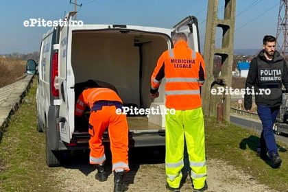 Politist descoperit impucat n vehiculul de serviciu
