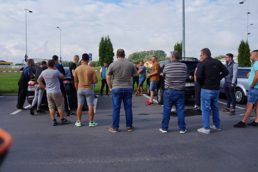 Pret uluitor de mic la combustibil premium la o statie de benzina