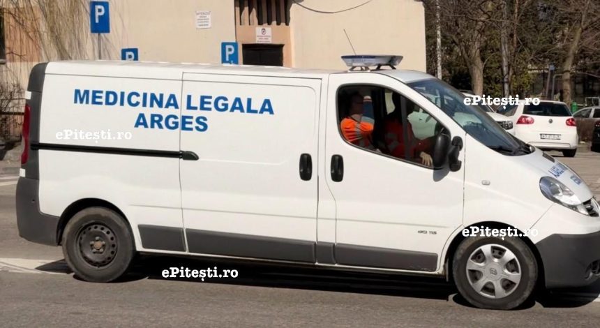 Si a ucis mama apoi s a sinucis