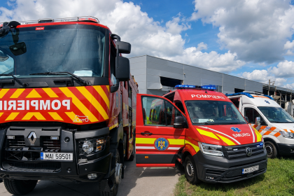 explozie intr o hala zeci de persoane evacuate o victima cu