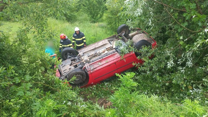 Accident grav in Arges A rasturnat masina si a ajuns