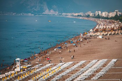 Destinatia preferata a romanilor isi schimba regulile