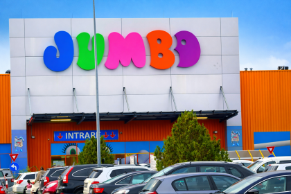 Fabrica celebre care se transforma in hipermarket Jumbo