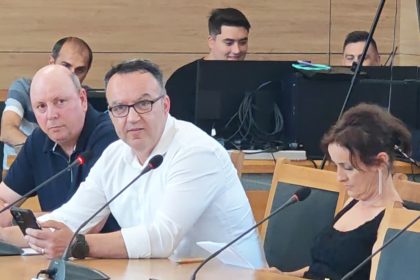 Pitesti Circ in Consiliul Local provocat de Mihai Mihailescu USR Gest