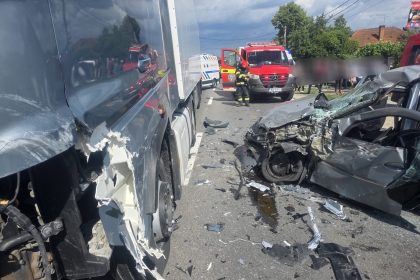 Un barbat in stop cardio respirator in urma accidentului de circulatie